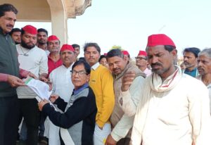 जेके सीमेंट कंपनी में हुए हादसा को लेकर समाजवादी पार्टी ने सौपा ज्ञापन