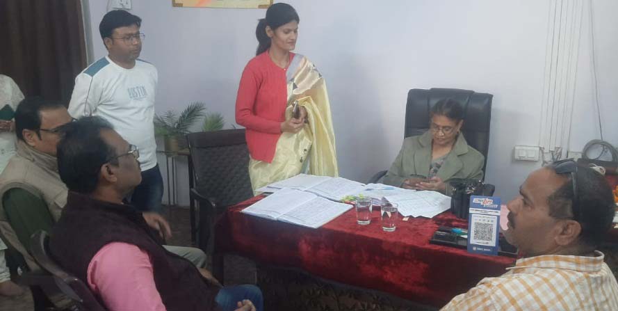 जिले के अनेक अशासकीय विद्यालयों को नहीं मिली मान्यता, बगैर मान्यता कैसे विद्यालय होंगे संचालित जिले के अनेक अशासकीय विद्यालयों को नहीं मिली मान्यता, बगैर मान्यता कैसे विद्यालय होंगे संचालित