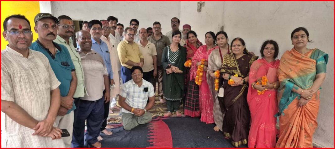 अखिल भारतीय ब्राह्मण एकता परिषद  ने महालक्ष्मी  के पर्व पर  महिला इकाई क्या किया सम्मान।।