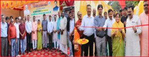 टॉउन हॉल में स्वसहायता समूह के उत्पादों की लगाई प्रदर्शनी , नपाध्यक्ष एवं कलेक्टर ने आजीविका फ्रेश मेला का किया उद्घाटन