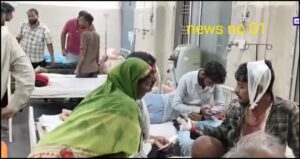 दुर्गा विसर्जन के दौरान बड़ा हादसा दो की मौत दो दर्जन घायल , बोलेरो चालक ने सड़क पर चल रहे लोगों पर चढ़ाई गाड़ी।। 